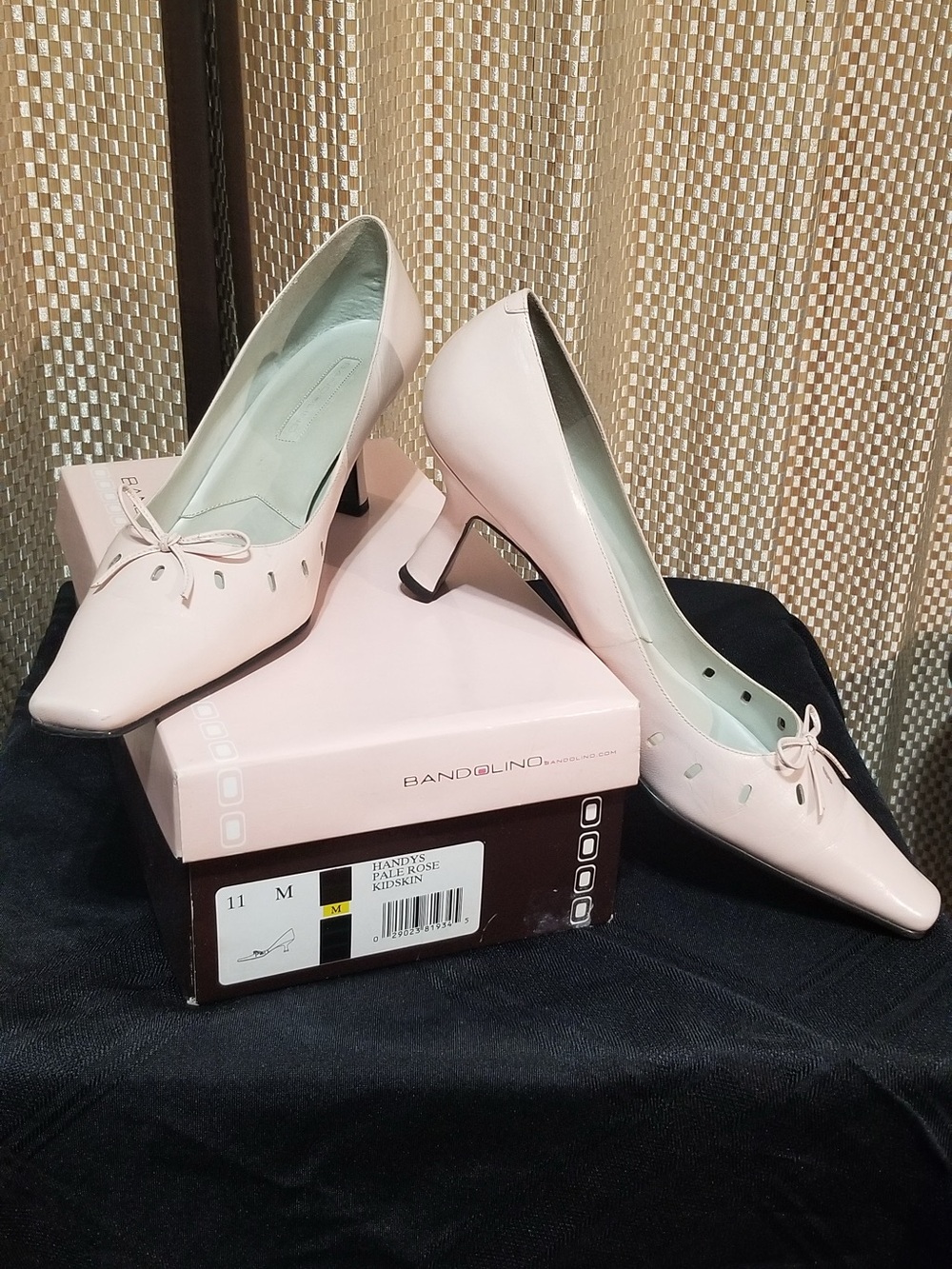 Bandolino Light Pink Women's Kitten Heel Pointed Toe Pumps